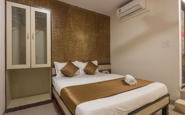 OYO 7892 Hotel Minerva Residency