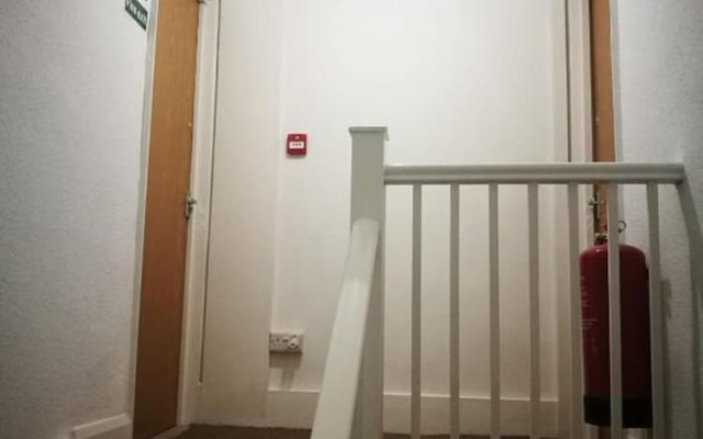 OYO The Maidstone GuestHouse