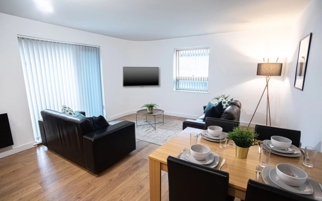 IQuarter Apartment