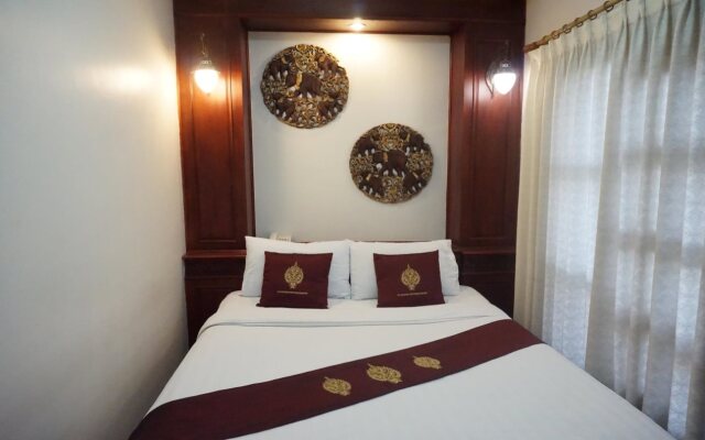 Manorom Boutique Hotel