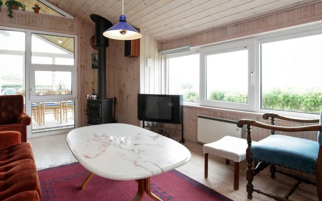 6 Person Holiday Home in Vinderup