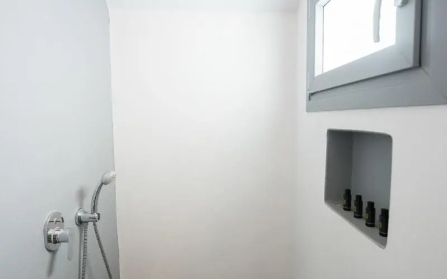 Ostria Studios & Apartments