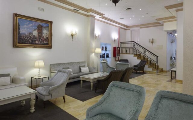 Hotel Maestranza