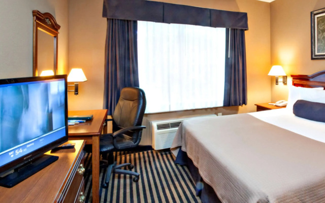 Mountain Inn & Suites