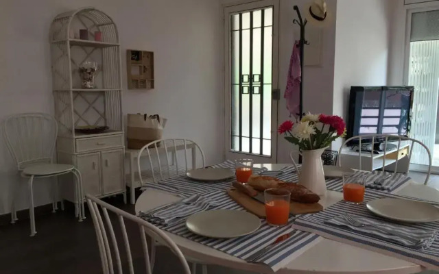 Nice apartment 80 meters from the beach