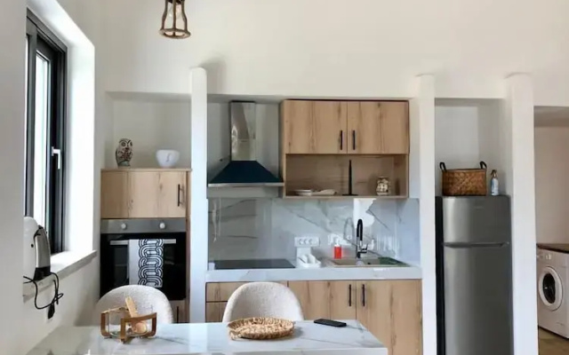 LefkoParga luxury Suites