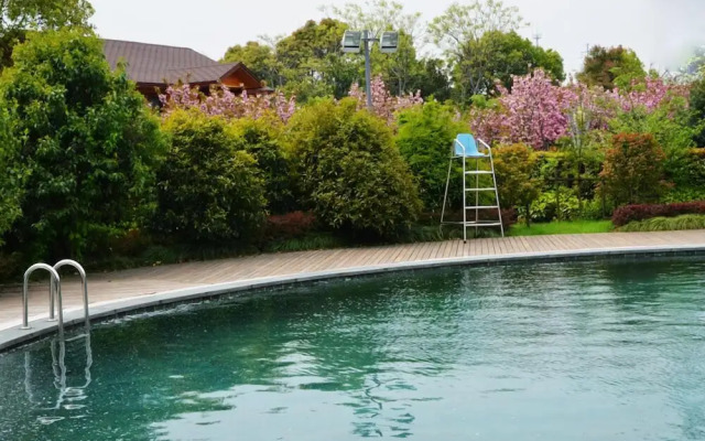Phoenix Hotspring Resort