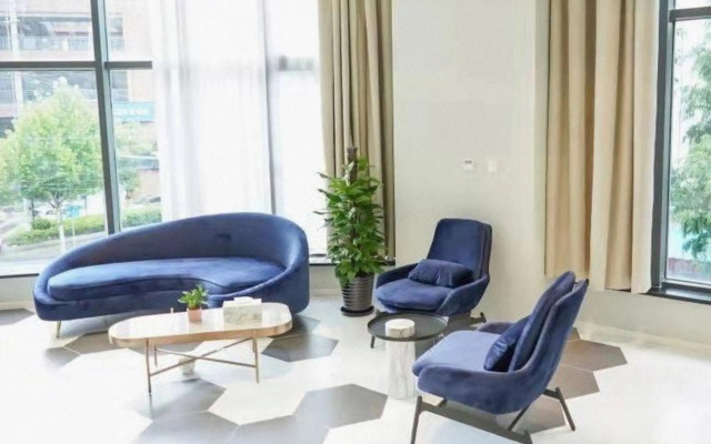 Meishi Hotel(Shanghai Changjiang South Road Store)