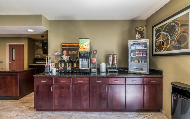 Cobblestone Inn & Suites - Barron