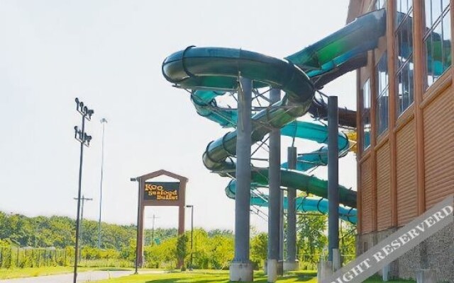 Fort Rapids Indoor Waterpark Resort