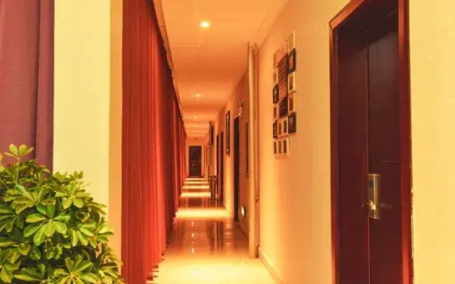 Shangri-la Xiangying Inn