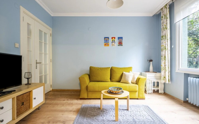Central Flat in the Heart of Kadikoy