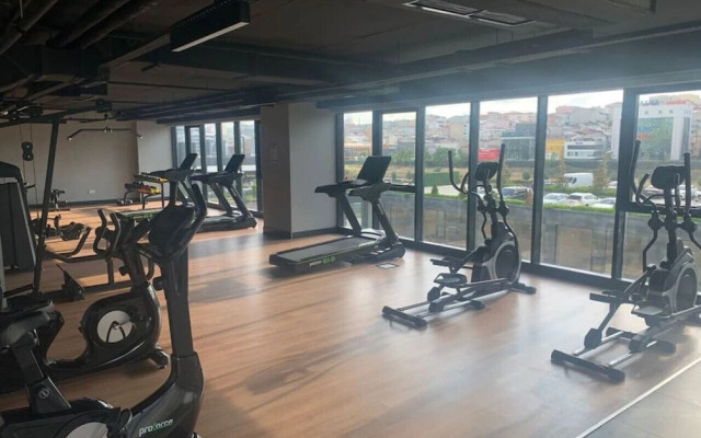 Modern Studio Apartment Near Mall of Istanbul
