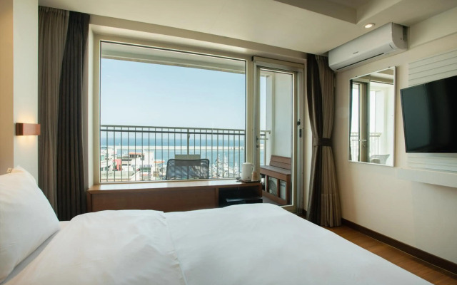 Winners Hotel