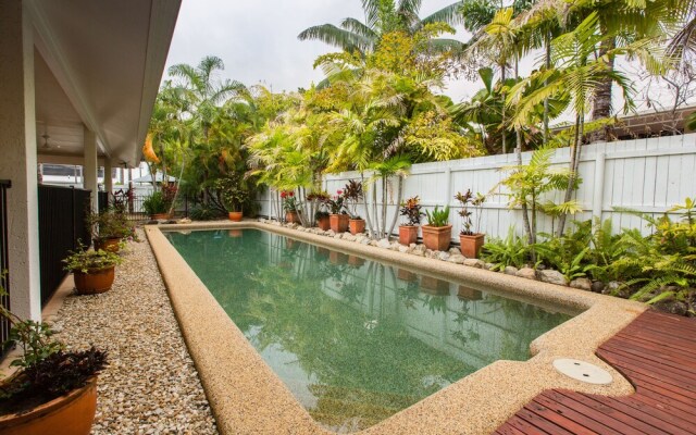 Casa Breeze - Luxury Holiday House