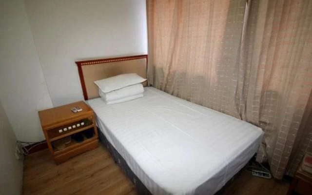 Yantai Fuhai Express Hotel