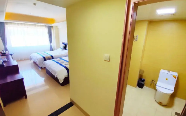 Yipin Holiday Hostel