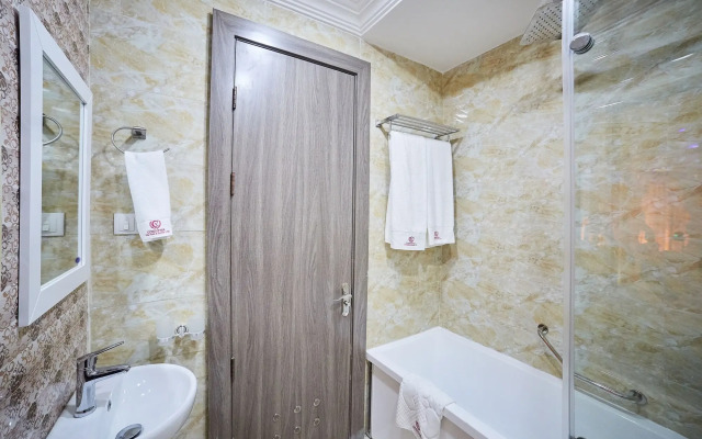 Corinthia Villa Hotel