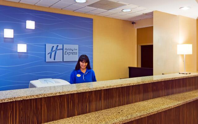 Holiday Inn Express & Suites Kendall East Miami, an IHG Hotel