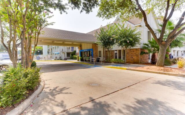 OYO Hotel Houston Katy Freeway