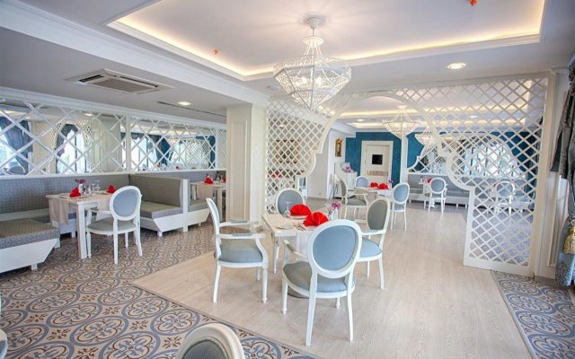 Adin Beach Hotel