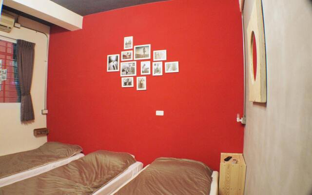 Knock Knock Hostel