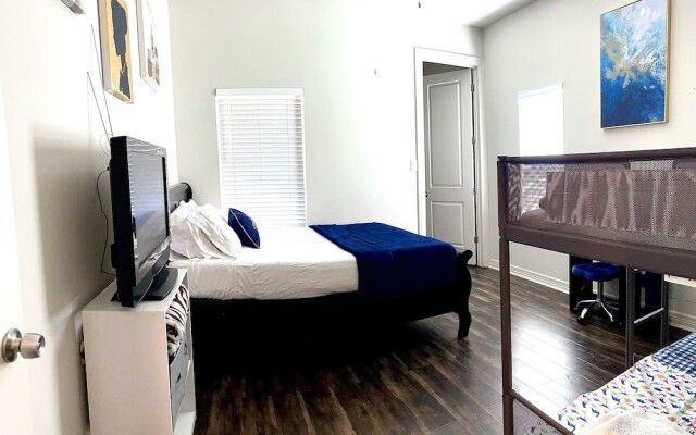 Gated Downtown Jewel