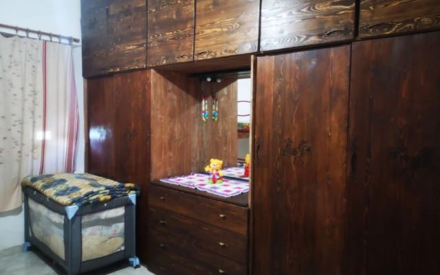 1st Private Room in the Attic With Shared Bathroom use