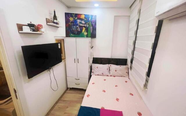 A TINY FLAT IN OLD TOWN AREA 850  Per mounth
