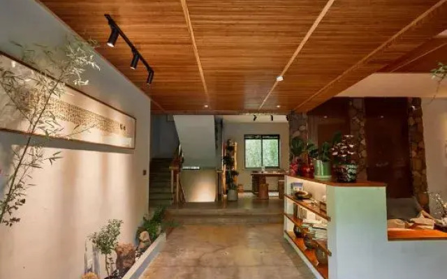 Mount Mogan Lanshe Mountain Villa (Boutique Hostel)