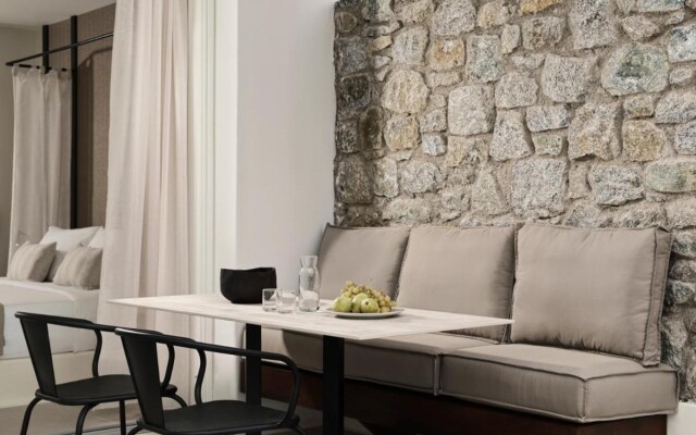 Ezio Bo Luxury Living