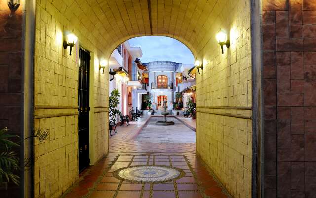Hotel Rincon de Puembo, BW Signature Collection