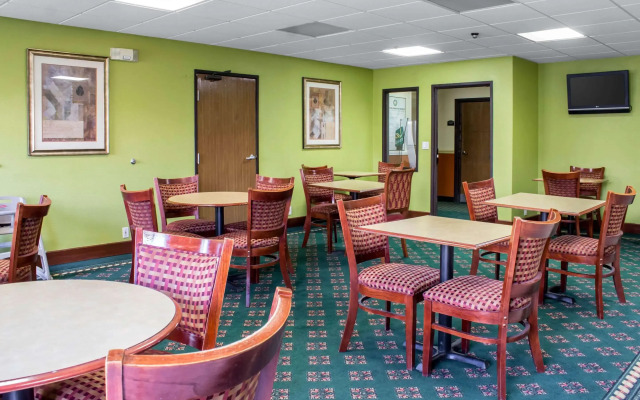 Quality Inn & Suites Sioux City Southeast