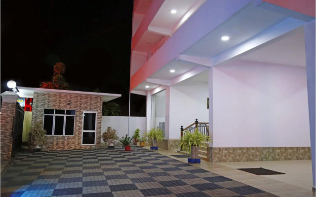 Ronaka Hotel