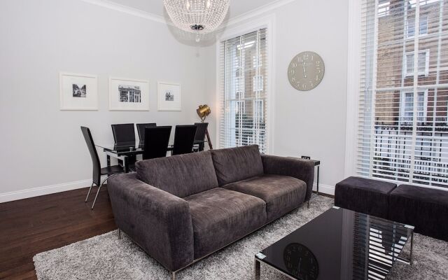 Luxurious 4 Bedroom Flat by Baker Street