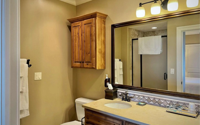 The Oread Lawrence, Tapestry Collection by Hilton
