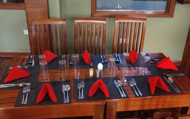 Summit Lodge