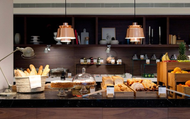 Alexandra Barcelona Hotel, Curio Collection by Hilton