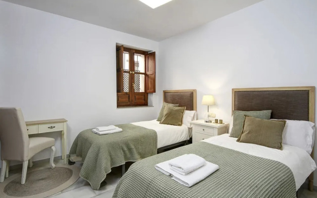 Alhambra Penthouse 2 Private Terraces Parking Free