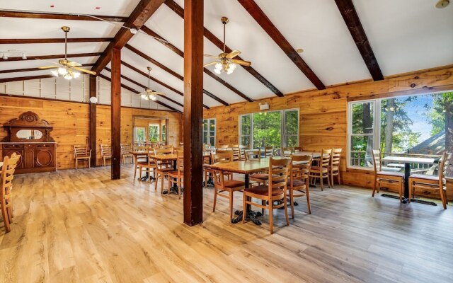 Muskoka Waterfront Retreat