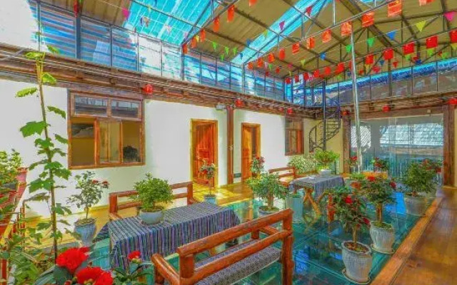 Shanrri-La Tibetan Yun·Beauty Shiguang Mansion (Dukezong Ancient City Branch)