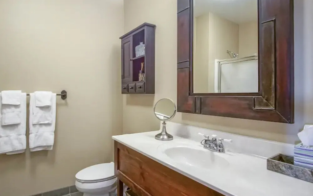 Soaring Eagle 315, Cozy Studio
