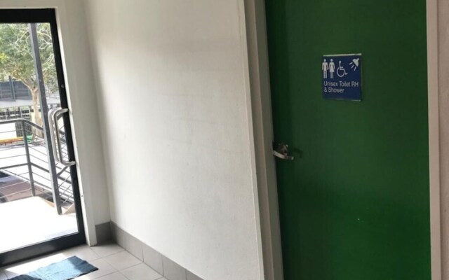 Perth City Backpackers Hostel