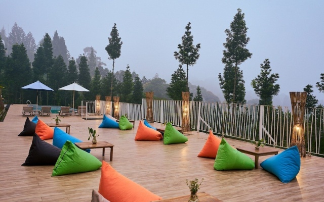 Luxcamp Bukit Damar - Puncak By Horison