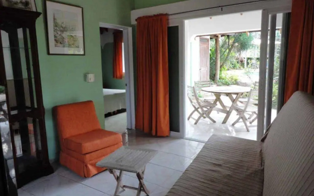 El Flamboyan Apartments