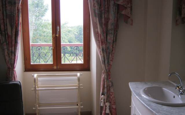 Le Papillon at le paradis