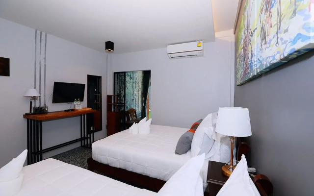 Canvas Family Home