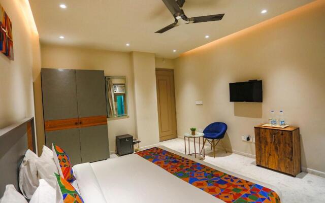 FabExpress Aroma Corporate Suites