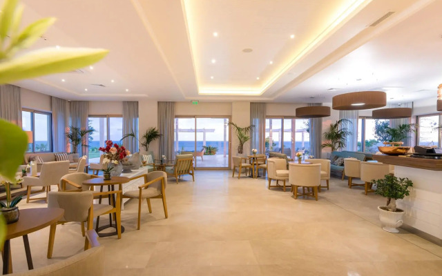 King Maron Wellness Beach Hotel