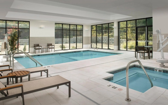 Courtyard by Marriott Portland East